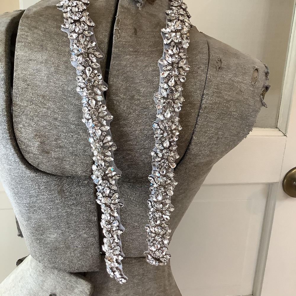 🆕 One Yard Rhinestone Wedding Dress Appliqué Belt Design - Picture 11 of 11